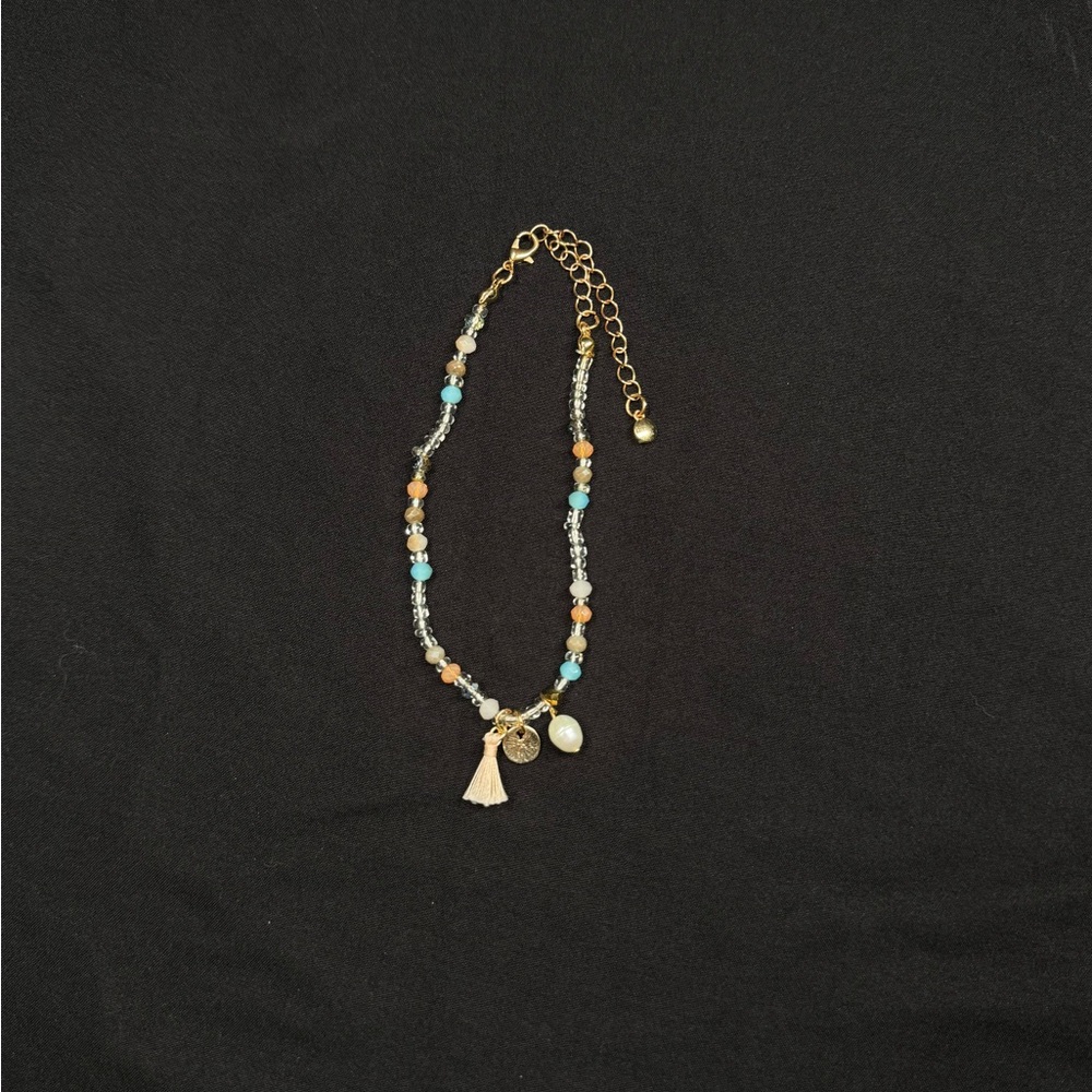 Elegant Beaded Anklet with Gold Accents